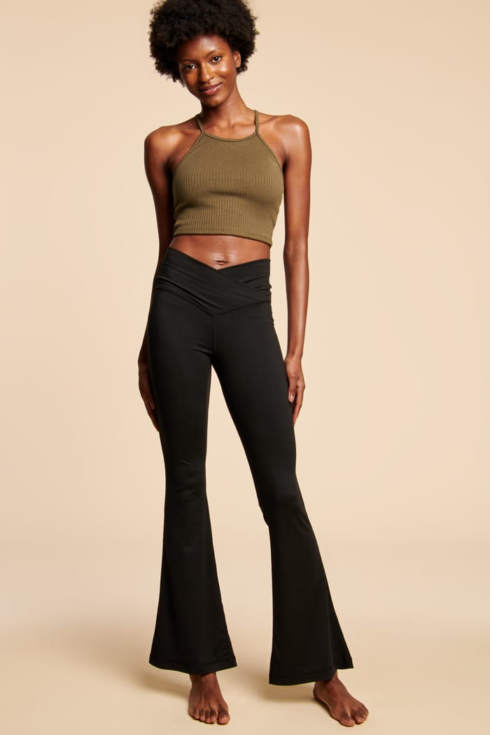 Crossover yoga clearance top